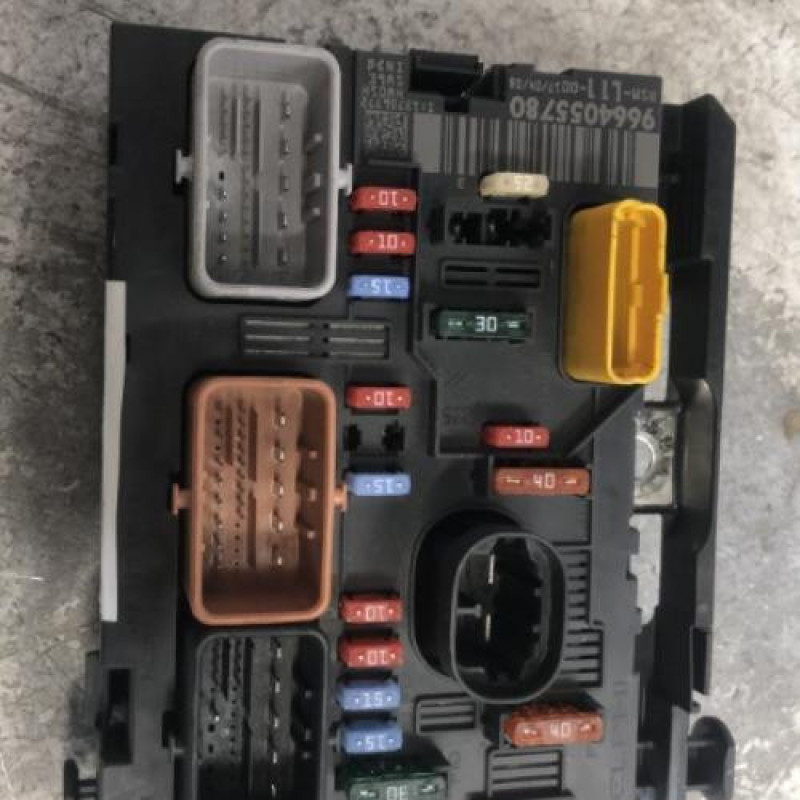 Boitier servitude moteur (BSM) PEUGEOT 207 Boitier servitude moteur (BSM) PEUGEOT 207
