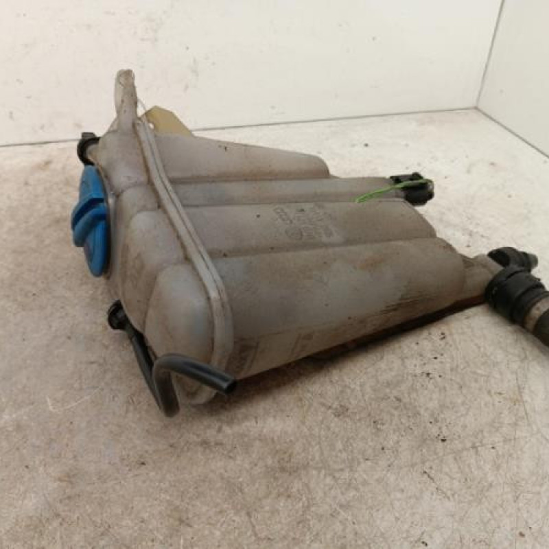 Vase d'expansion AUDI Q5 1 Vase d'expansion AUDI Q5 1