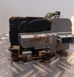 Serrure avant droit PEUGEOT 206