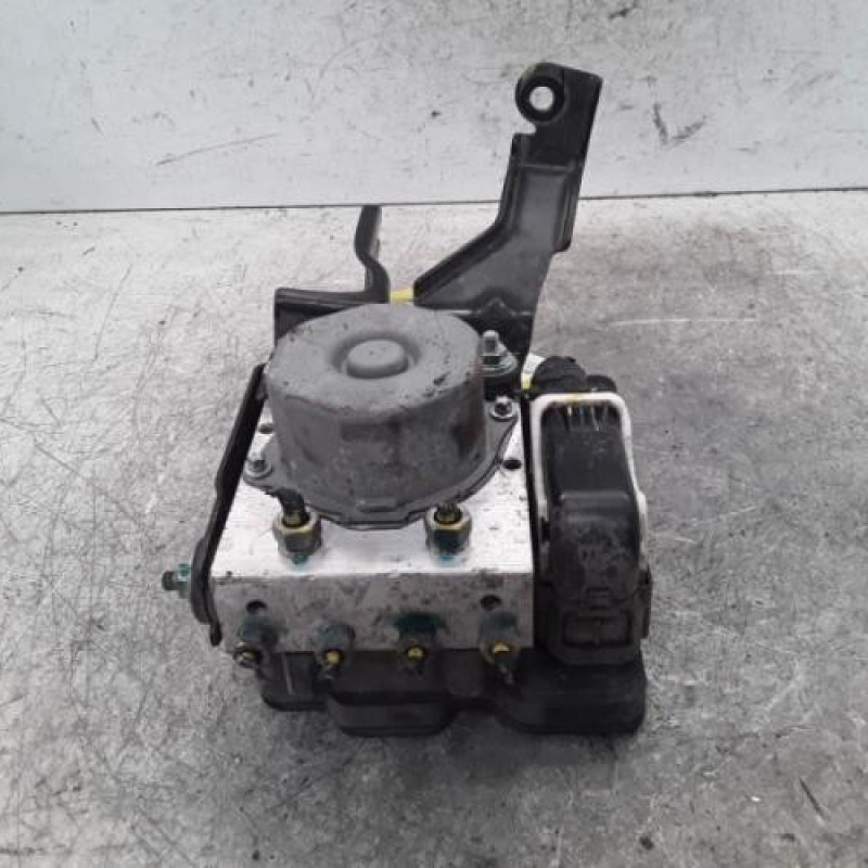 Bloc ABS (freins anti-blocage) NISSAN MICRA 4 Bloc ABS (freins anti-blocage) NISSAN MICRA 4