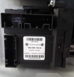 Leve vitre electrique avant droit VOLKSWAGEN TOURAN 1