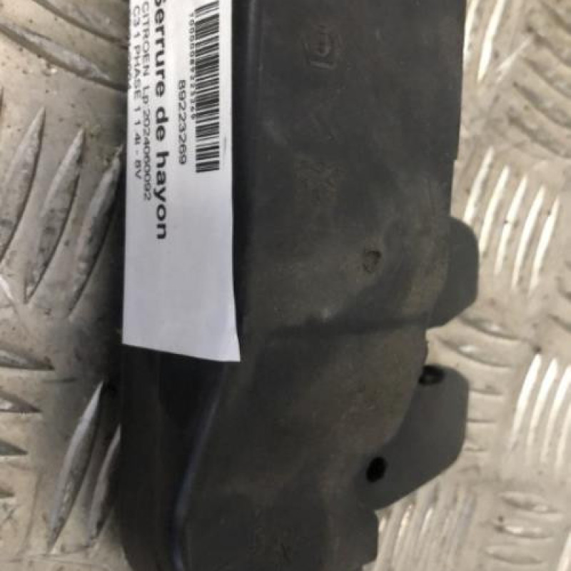 Serrure de hayon CITROEN C3 1 Serrure de hayon CITROEN C3 1