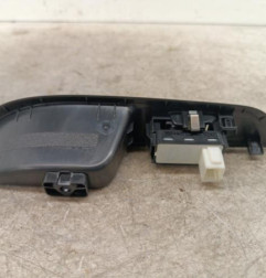 Interrupteur de leve vitre arriere gauche PEUGEOT 208 2