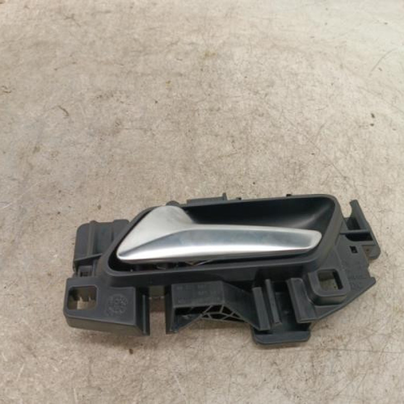 Poignee interieur avant gauche PEUGEOT 208 2