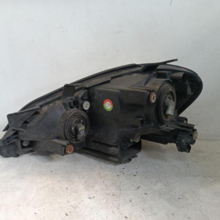 Optique avant principal droit (feux)(phare) TOYOTA AVENSIS VERSO
