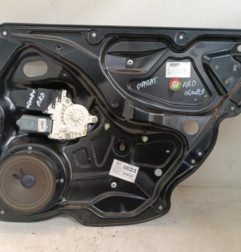 Leve vitre electrique arriere droit VOLKSWAGEN PASSAT 5 Photo n°1