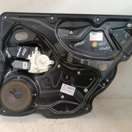 Leve vitre electrique arriere droit VOLKSWAGEN PASSAT 5 Photo n°1
