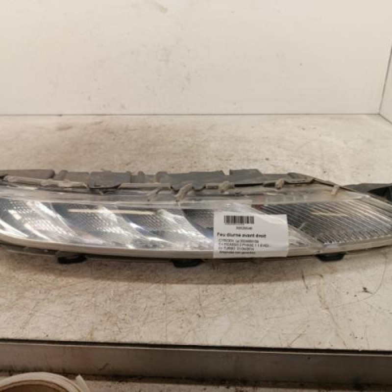 Feu diurne avant droit CITROEN C4 PICASSO 2 Feu diurne avant droit CITROEN C4 PICASSO 2
