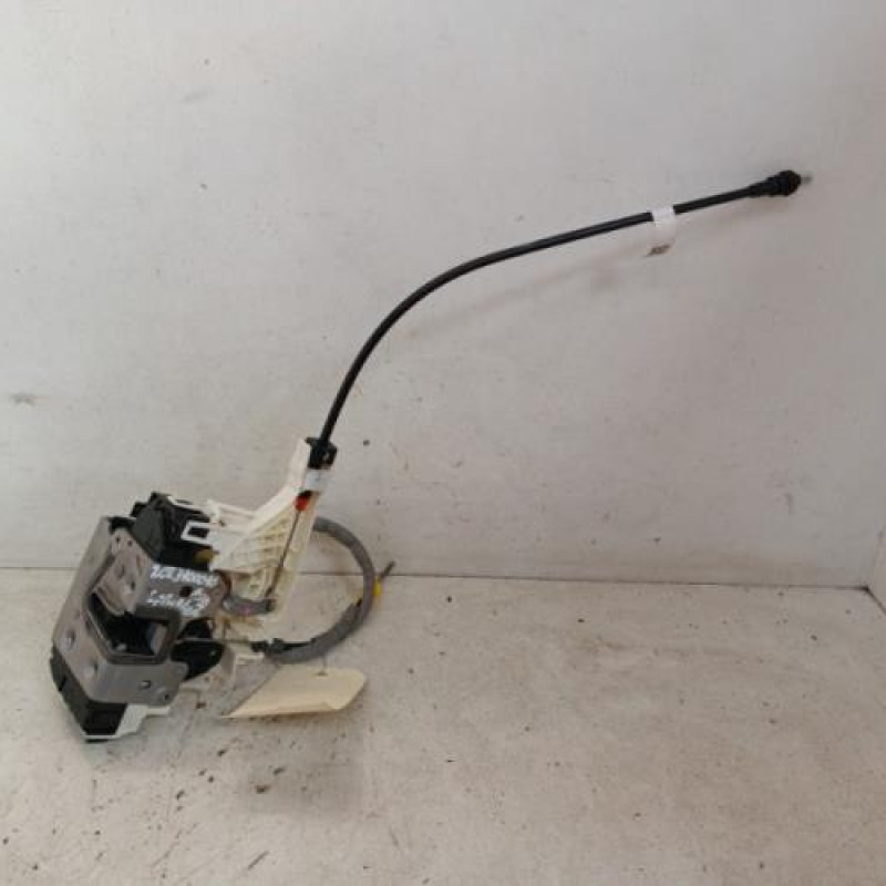 Serrure avant droit MERCEDES SPRINTER 3 Serrure avant droit MERCEDES SPRINTER 3