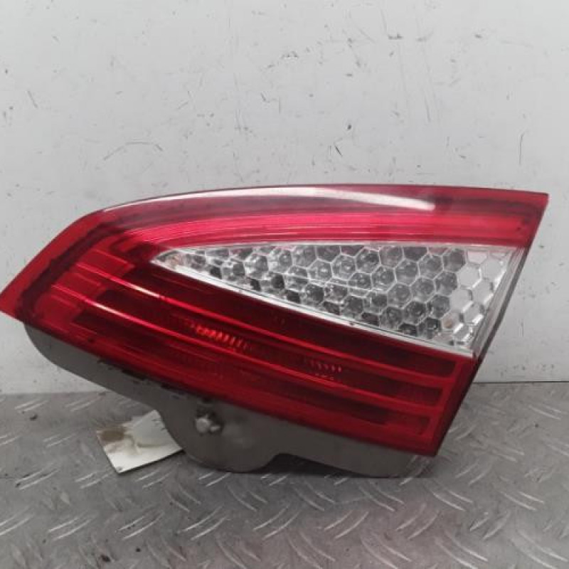 Feu arriere secondaire droit (feux) FORD MONDEO 3