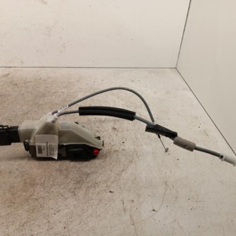 Serrure arriere droit PEUGEOT 208 2