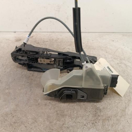 Serrure avant gauche PEUGEOT 208 2