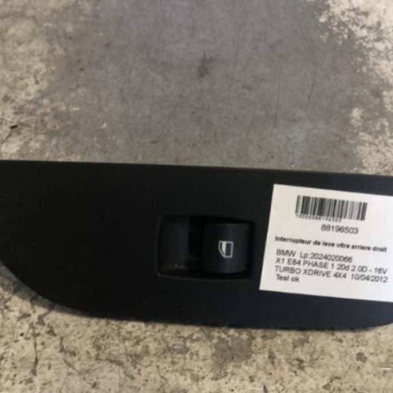 Interrupteur de leve vitre arriere droit BMW X1 E84