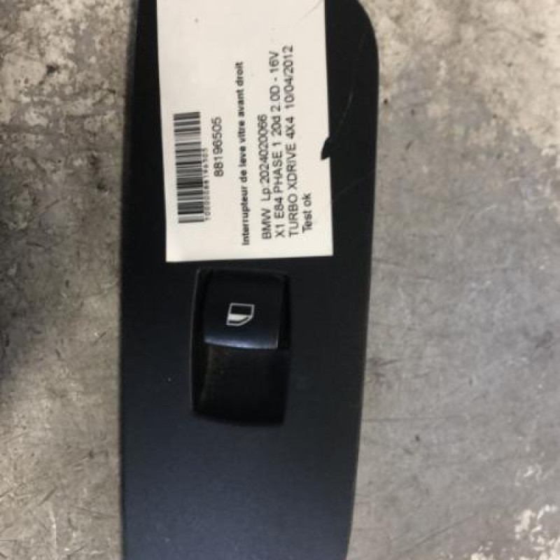 Interrupteur de leve vitre avant droit BMW X1 E84