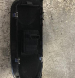 Interrupteur de leve vitre avant droit BMW X1 E84