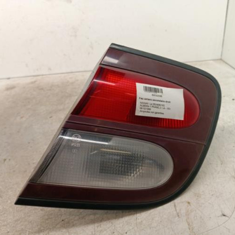 Feu arriere secondaire droit (feux) NISSAN ALMERA 1