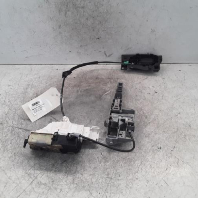 Serrure avant droit CITROEN C4 1 Serrure avant droit CITROEN C4 1
