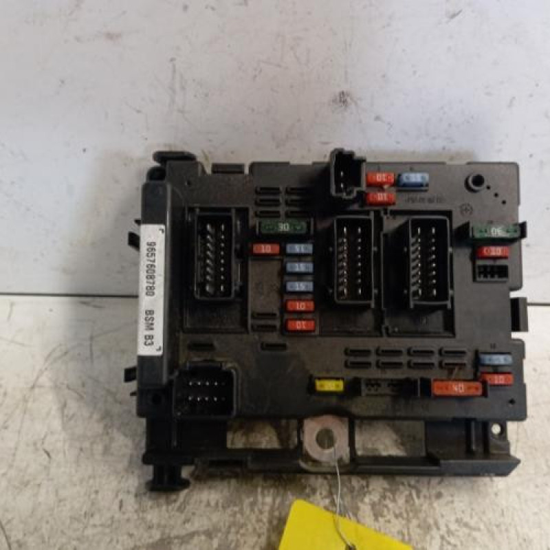 Boitier servitude moteur (BSM) PEUGEOT 206 Boitier servitude moteur (BSM) PEUGEOT 206