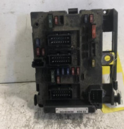 Boitier servitude moteur (BSM) PEUGEOT 406 Photo n°1