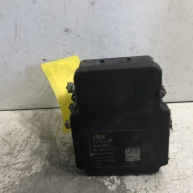 Bloc ABS (freins anti-blocage) TOYOTA YARIS 3 Bloc ABS (freins anti-blocage) TOYOTA YARIS 3