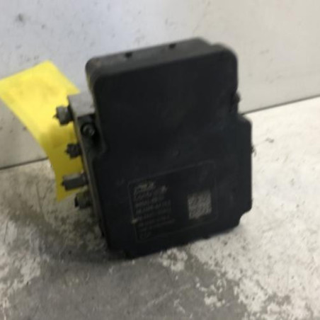 Bloc ABS (freins anti-blocage) TOYOTA YARIS 3