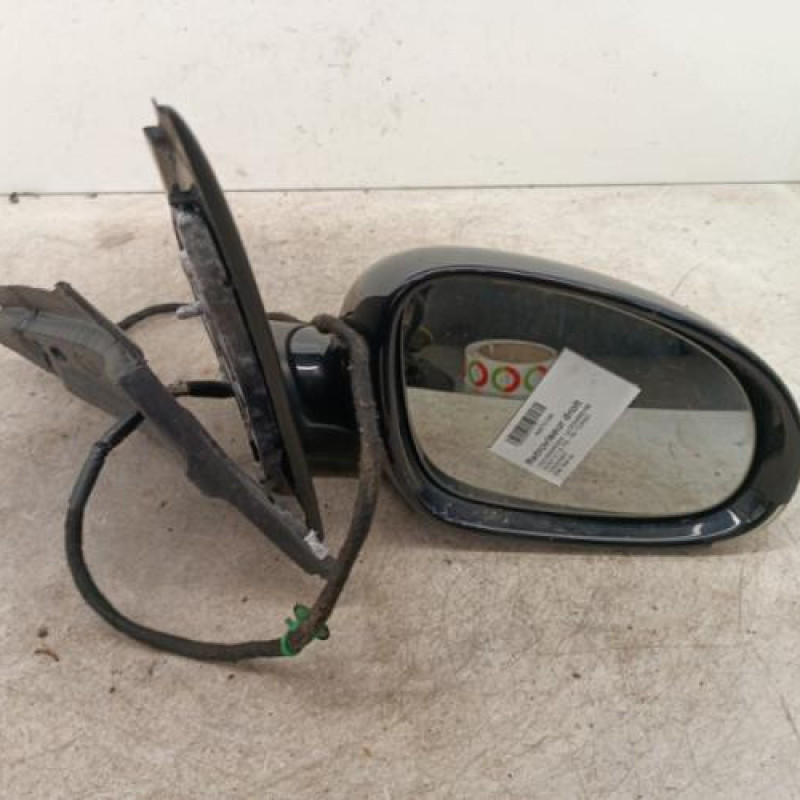 Retroviseur droit VOLKSWAGEN GOLF 5
