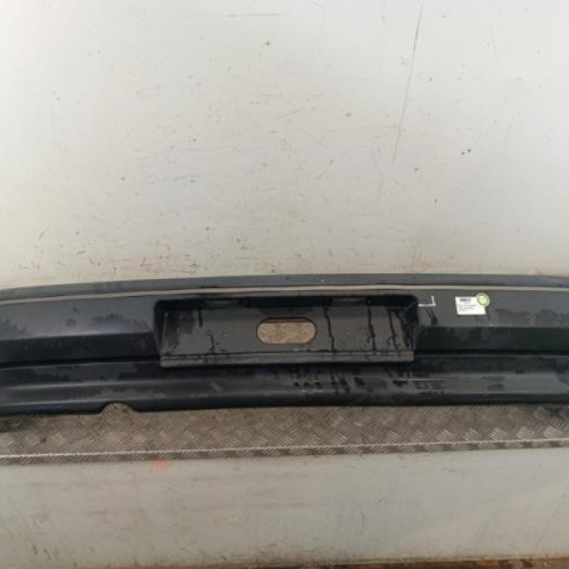 Pare choc arriere RENAULT CLIO 1