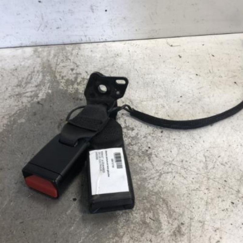 Attache ceinture arriere gauche RENAULT ZOE 2