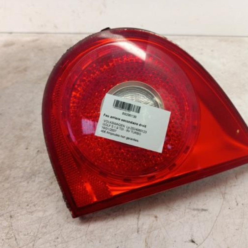 Feu arriere secondaire droit (feux) VOLKSWAGEN GOLF 5 Feu arriere secondaire droit (feux) VOLKSWAGEN GOLF 5