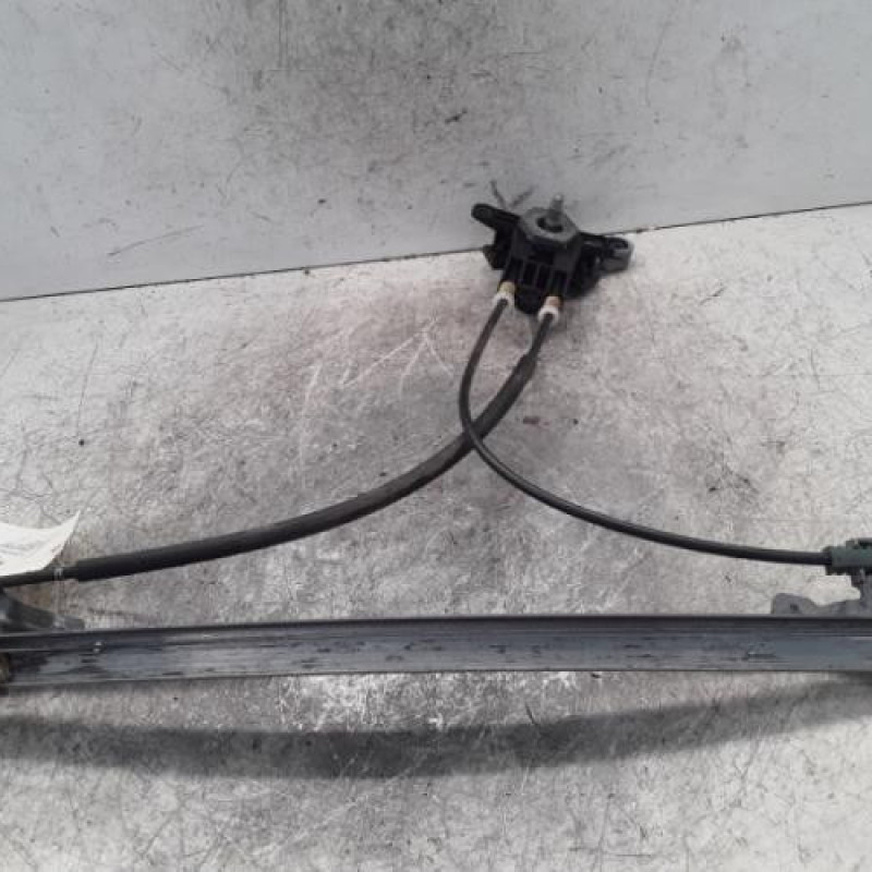 Leve vitre mecanique avant droit CITROEN SAXO