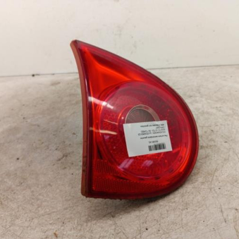 Feu arriere secondaire gauche (feux) VOLKSWAGEN GOLF 5 Feu arriere secondaire gauche (feux) VOLKSWAGEN GOLF 5