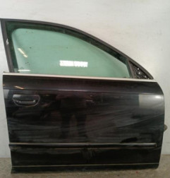 Porte avant droit AUDI A4 2 Photo n°1
