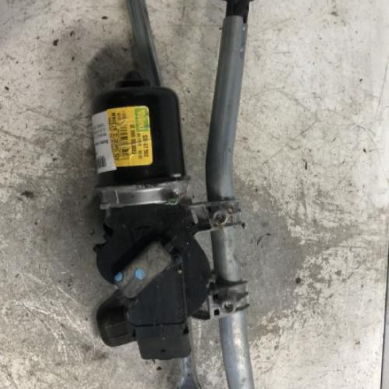 Moteur essuie glace avant RENAULT CLIO 3 Moteur essuie glace avant RENAULT CLIO 3