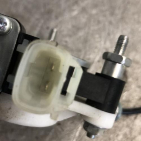 Leve vitre electrique avant droit KIA RIO 3