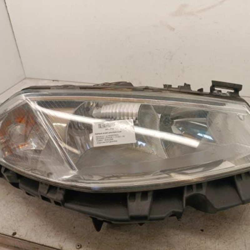 Optique avant principal droit (feux)(phare) RENAULT MEGANE 2