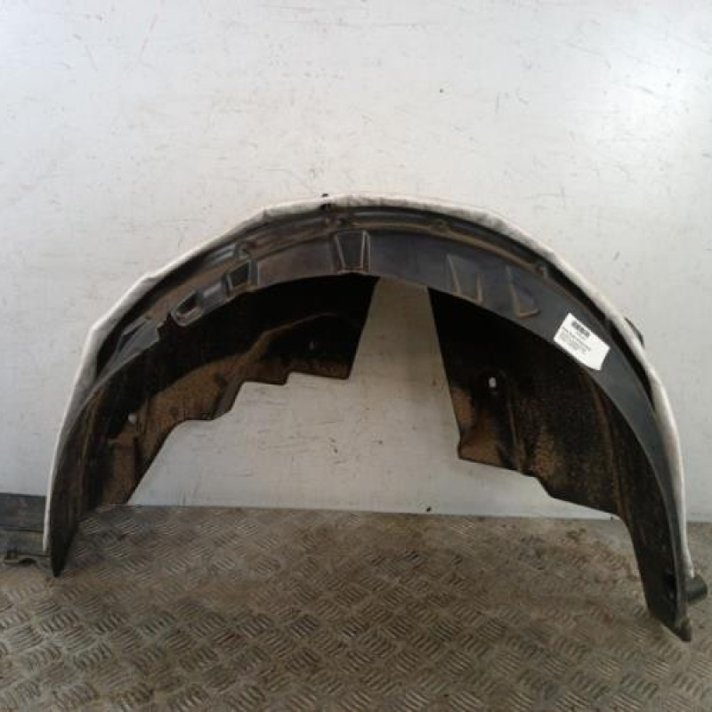 Pare boue arriere droit PEUGEOT 208 2