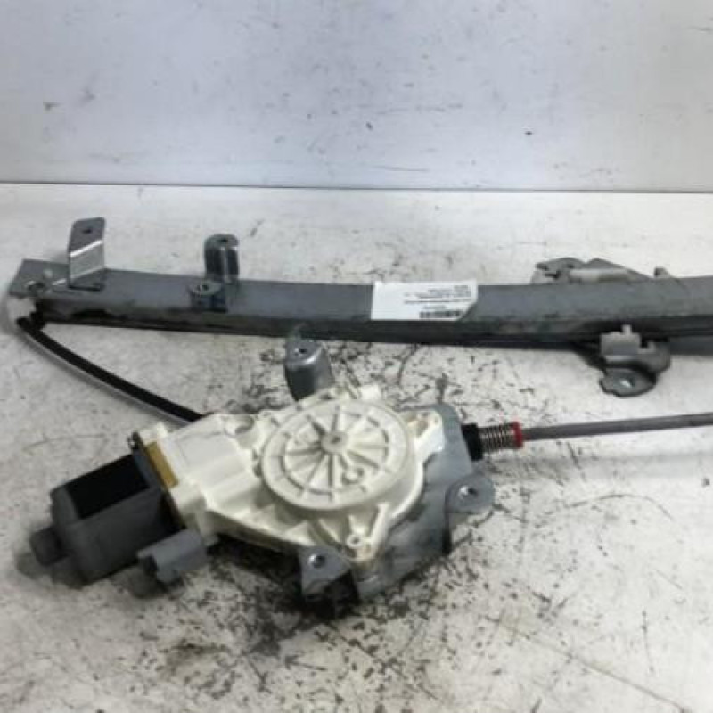 Leve vitre electrique avant droit NISSAN MICRA 3