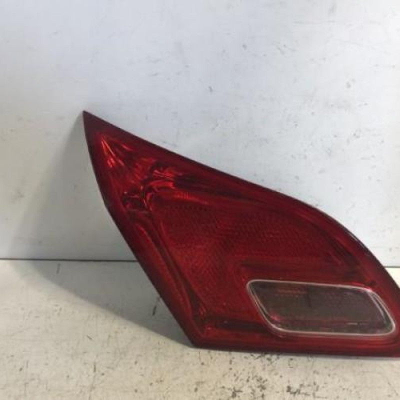 Feu arriere secondaire gauche (feux) OPEL ASTRA J Feu arriere secondaire gauche (feux) OPEL ASTRA J