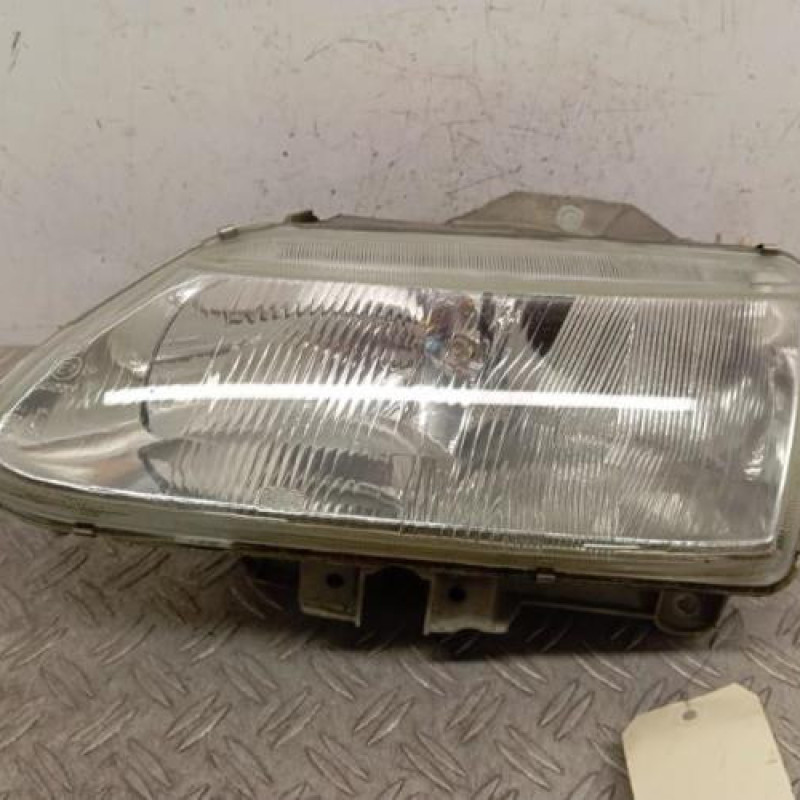 Optique avant principal gauche (feux)(phare) RENAULT LAGUNA 1