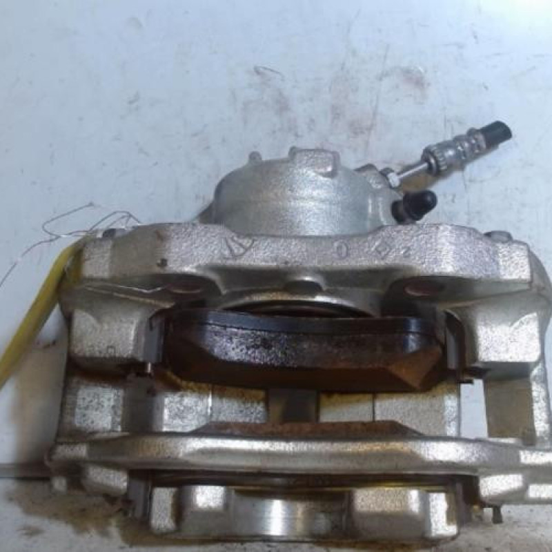 Etrier avant droit (freinage) PEUGEOT 208 1