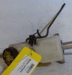 Maitre cylindre (freinage) RENAULT CLIO 4 Photo n°1