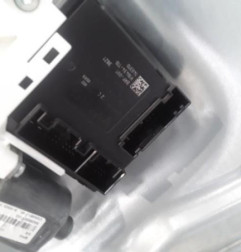 Leve vitre electrique avant droit VOLKSWAGEN TIGUAN 1
