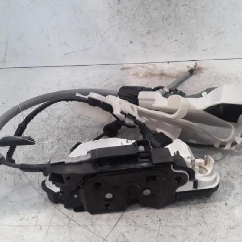 Serrure avant gauche VOLKSWAGEN TIGUAN 1 Serrure avant gauche VOLKSWAGEN TIGUAN 1