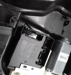 Leve vitre electrique avant droit VOLKSWAGEN PASSAT 5 Photo n°3