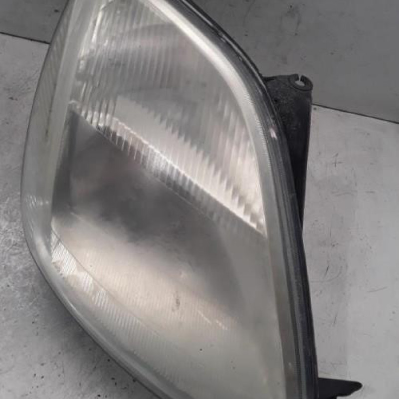 Optique avant principal droit (feux)(phare) FORD FIESTA 5