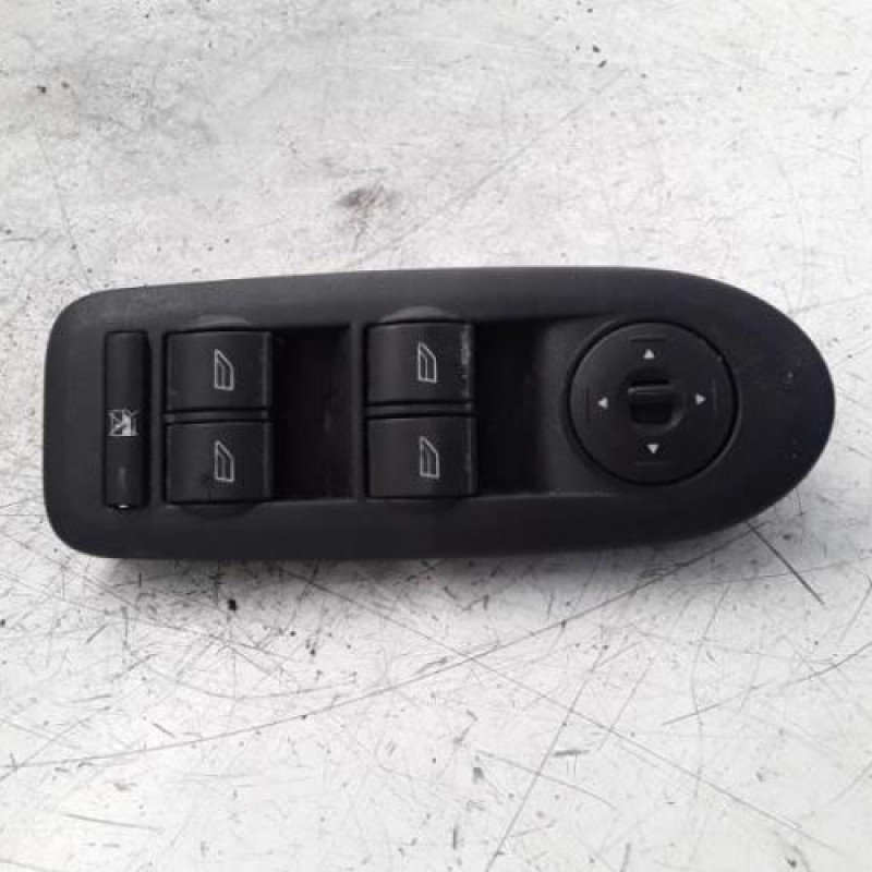 Interrupteur de leve vitre avant gauche FORD C-MAX 1