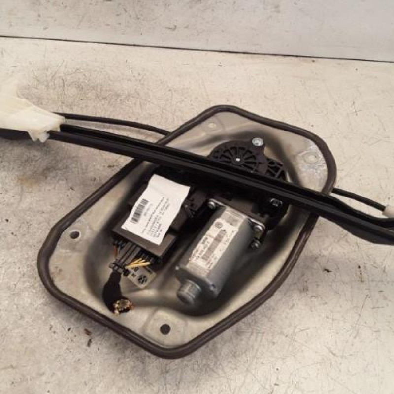 Leve vitre electrique arriere droit VOLKSWAGEN GOLF 5
