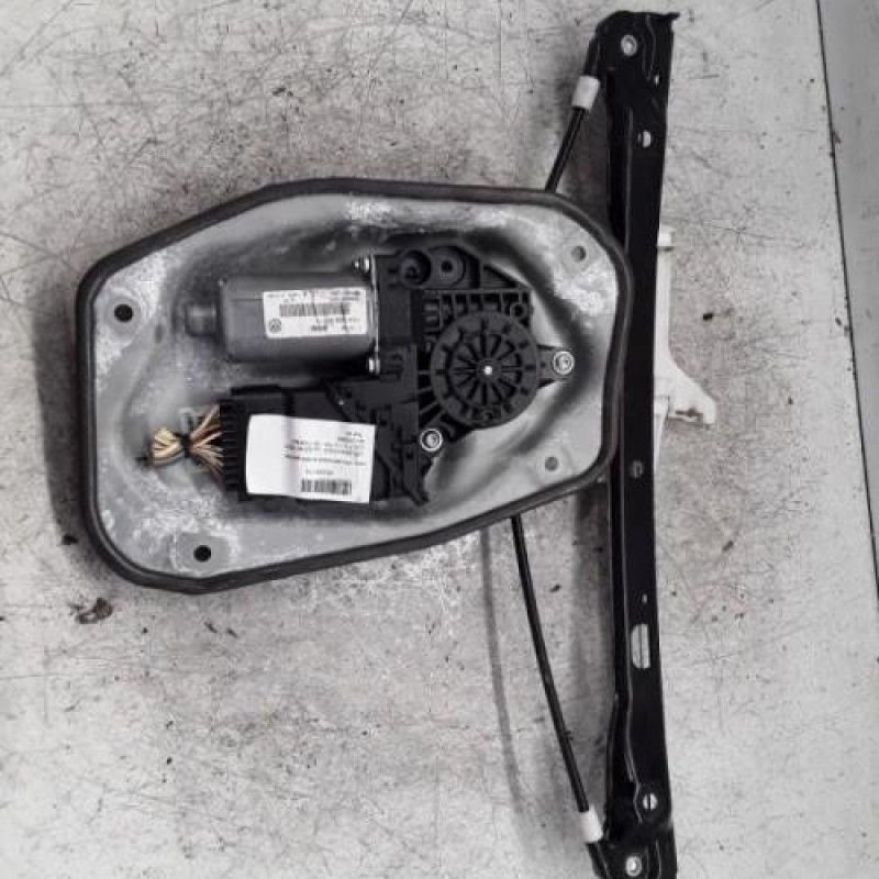 Leve vitre electrique arriere gauche VOLKSWAGEN GOLF 5
