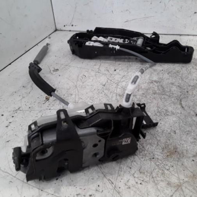 Serrure avant droit OPEL MOKKA 2