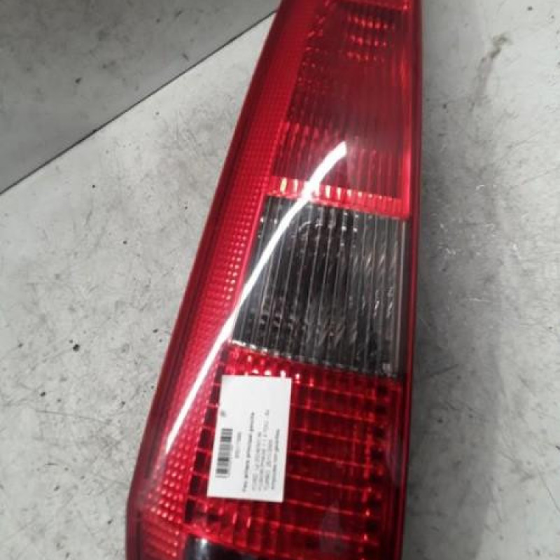 Feu arriere principal gauche (feux) FORD FUSION Feu arriere principal gauche (feux) FORD FUSION